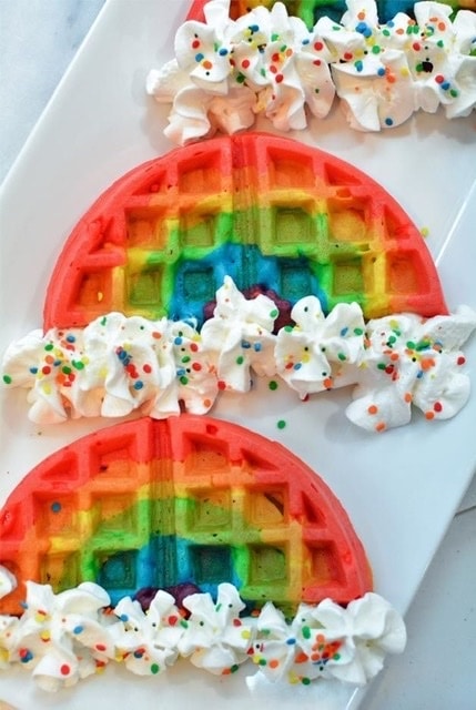 RAINBOW WAFFLES - Time to add some color to your table or your kids party. A Rainbow is waiting for you. I curated a list of colorful food to inspire your party.
